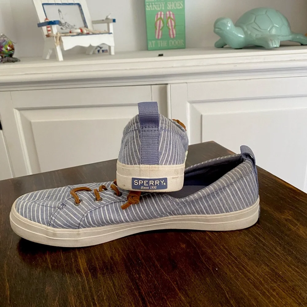 Sperrys-Women's Crest Vibe Seersucker Sneaker - Picture 3 of 3